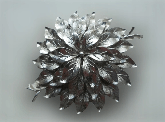 PRL DUŻA BROSZKA W KSZTAŁCIE LIŚCIA