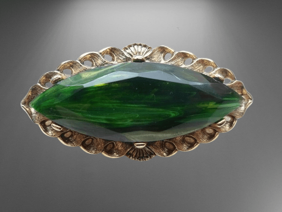 BROSZKA Z ZIELONYM OCZKIEM, PRL