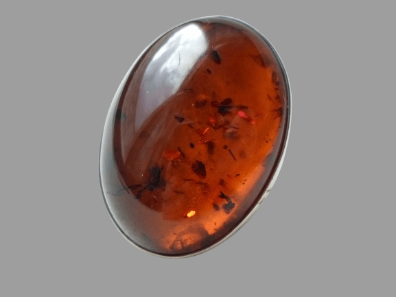 pierścionek, bursztyn, srebro, PRL, retro, styl retro, vintage, styl vintage, moda damska,